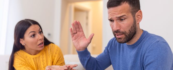 Cómo calmarse después de una discusión de pareja